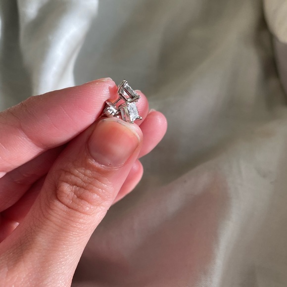 10 k WG 1/2cttw stud earnings - Picture 5 of 5